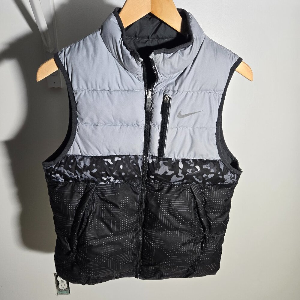 Nike Full Zip Black / Gray Reversible Puffer Vest kids Large